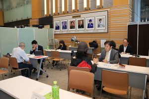 先生方の真剣な相談